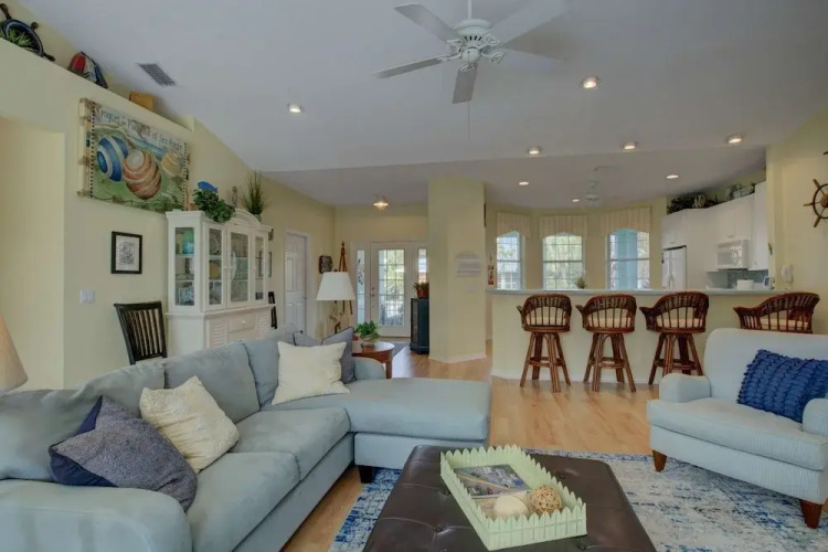 Tortuga Pool Home