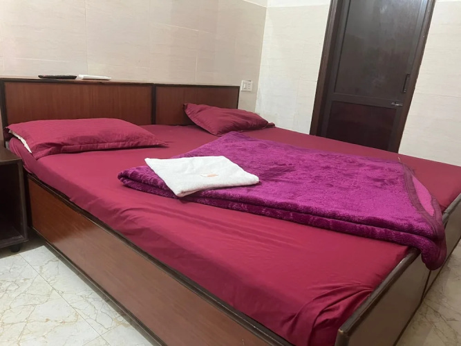 Goroomgo Blessing Inn Jalandhar