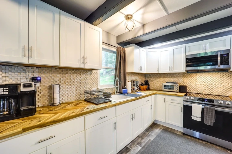 3 Bedrooms Apartment