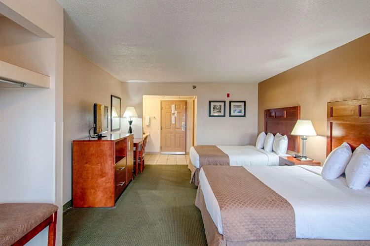 Park Tower Inn