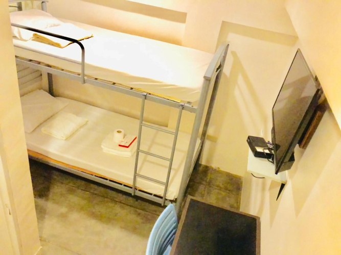 Hometown Hotel Bacolod - Lacson