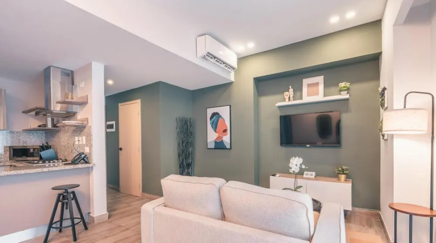 Flat in Regatta II 306