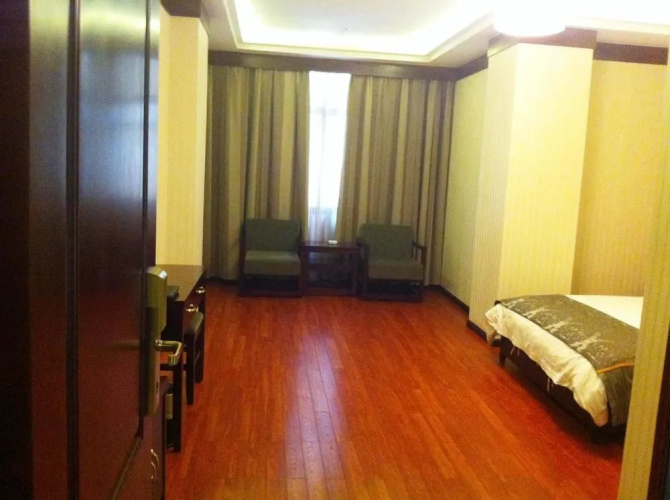Helen The First Hotel- Mengzi