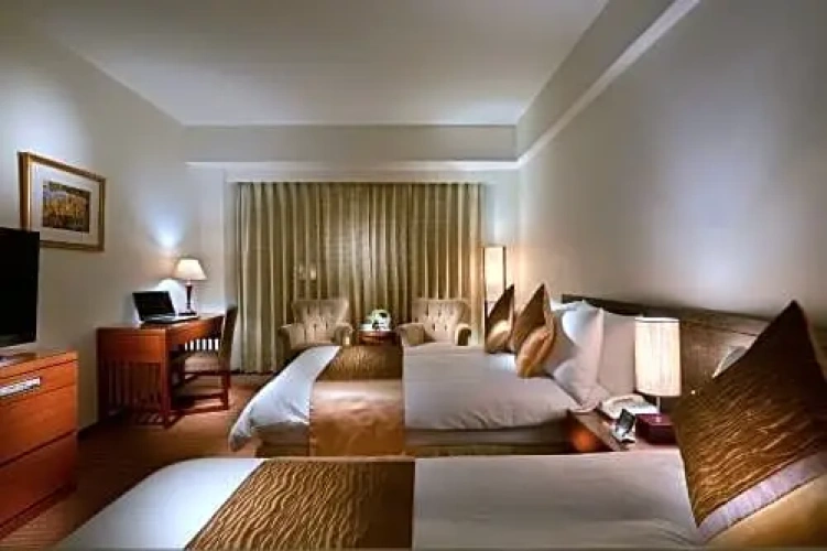 Deluxe Family Suite