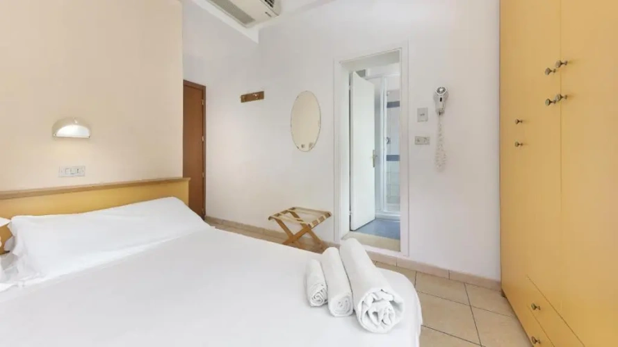 Classic Triple room