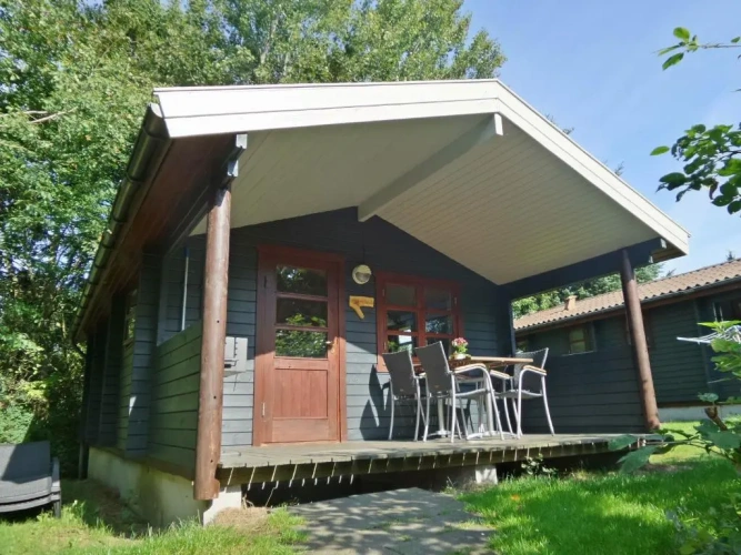 2 Bedrooms Cottage