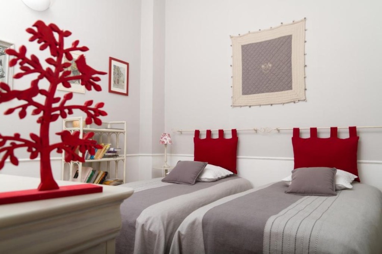 3 Bedrooms Single Apartment
