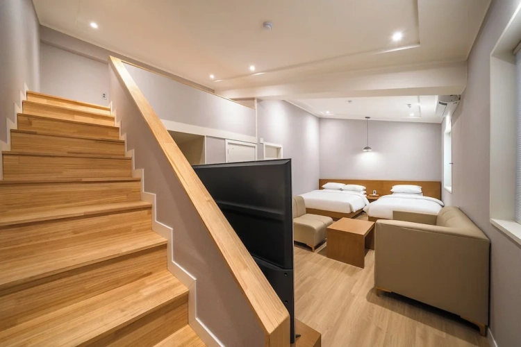 Standard Triple Family room