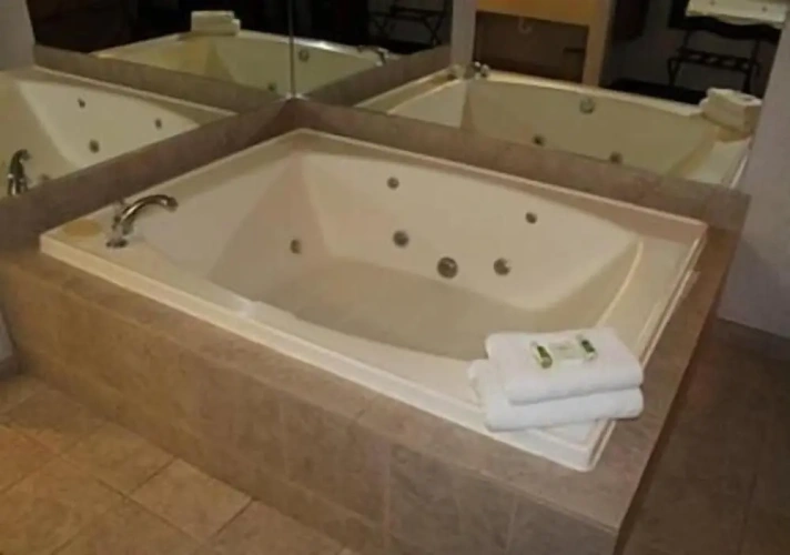 2 Bedrooms Deluxe Suite