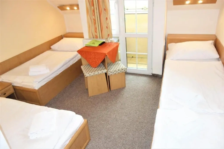 Classic Quadruple room