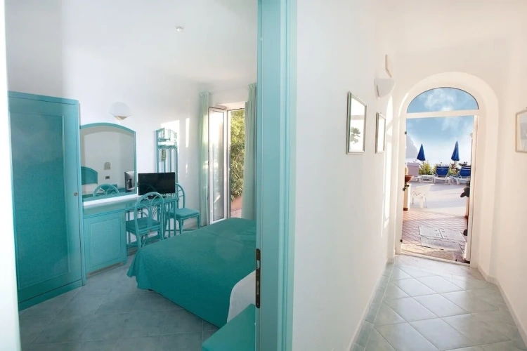 Standard Single room with garden view