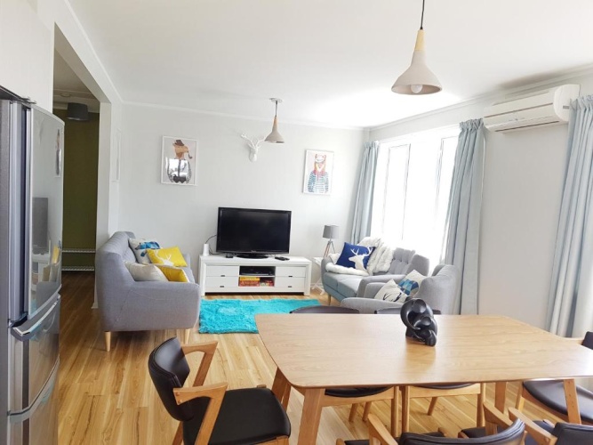 4 Bedrooms Cottage