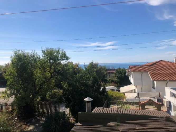 Standard Triple room with sea view