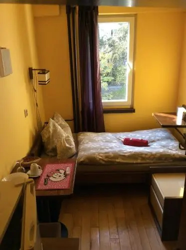 Mika Rooms