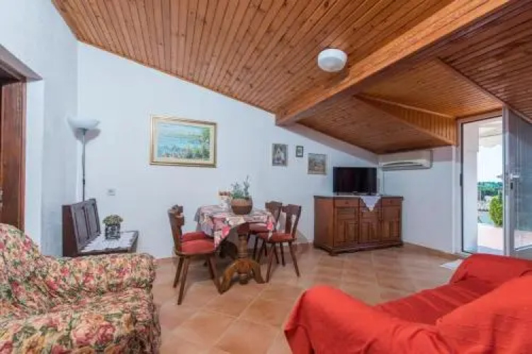 Apartment Besednik