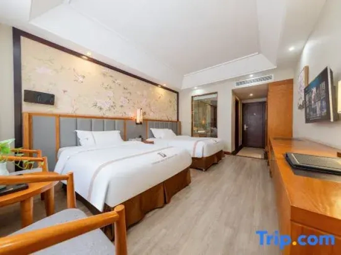 Standard Double room with river view