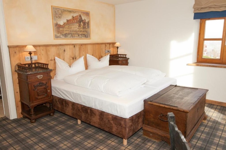Standard Single room with mountain view