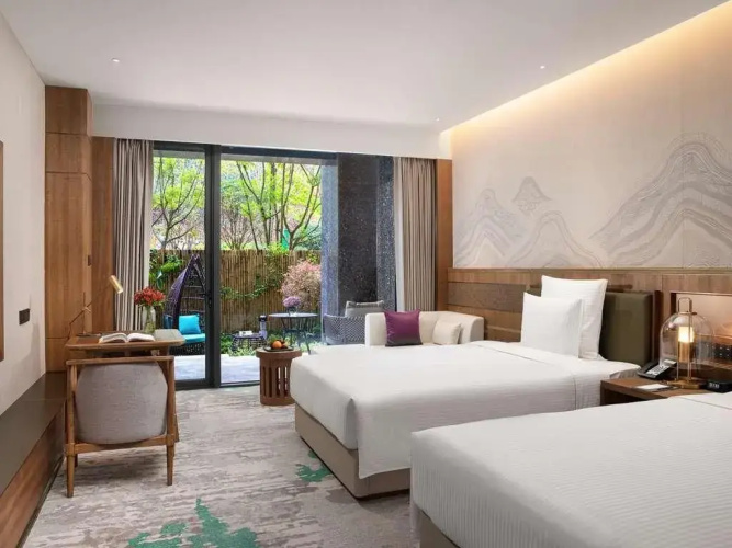 Pullman Yuxi Falcon