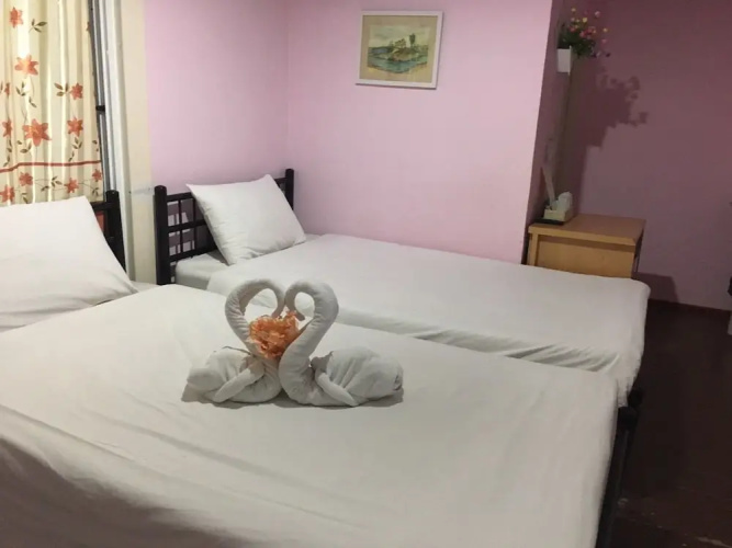 Chomtawan Home