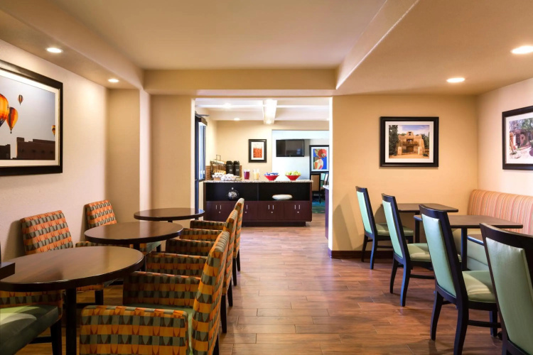 The Querque Hotel