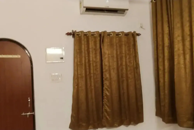 Nagoa Holiday Villa