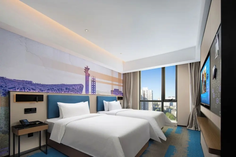 Classic Double room with city view