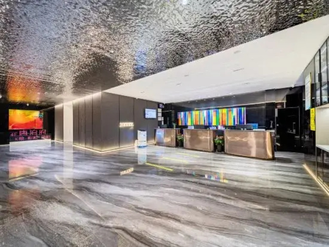 GM Select Hotel