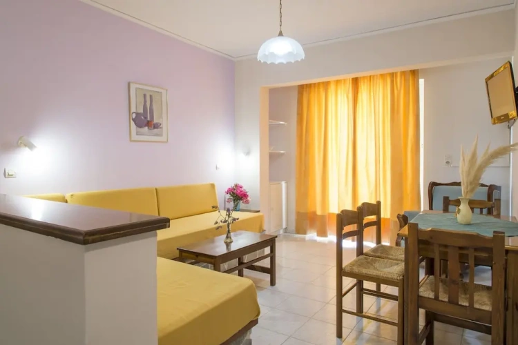 Family Apartment with balcony and with sea view