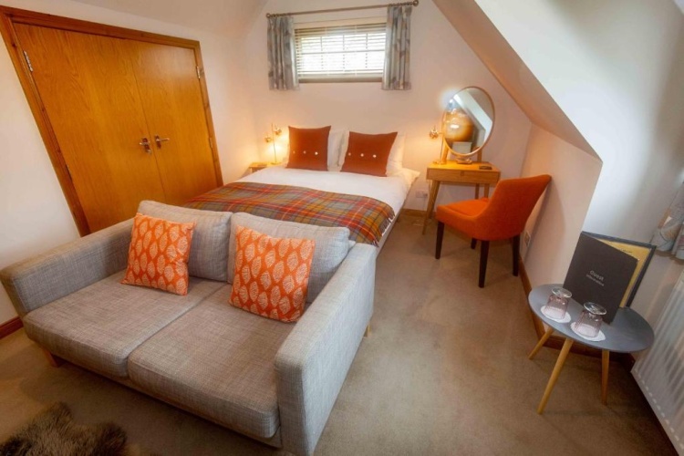 2 Bedrooms Suite