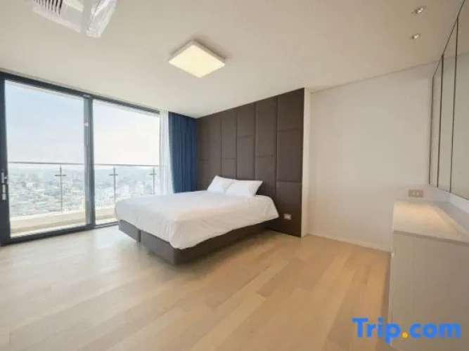 Triple Suite