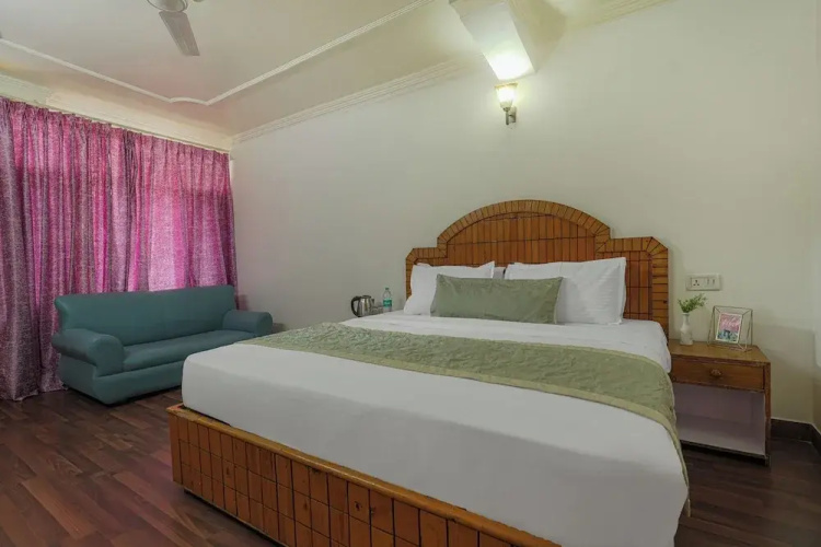 Hotel Naveen Manali