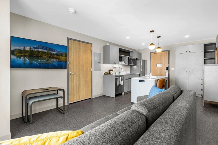 Quadruple Suite