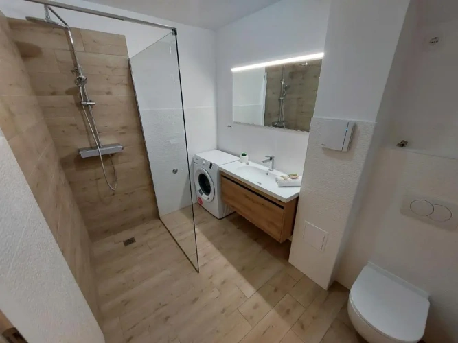 4 Bedrooms Villa
