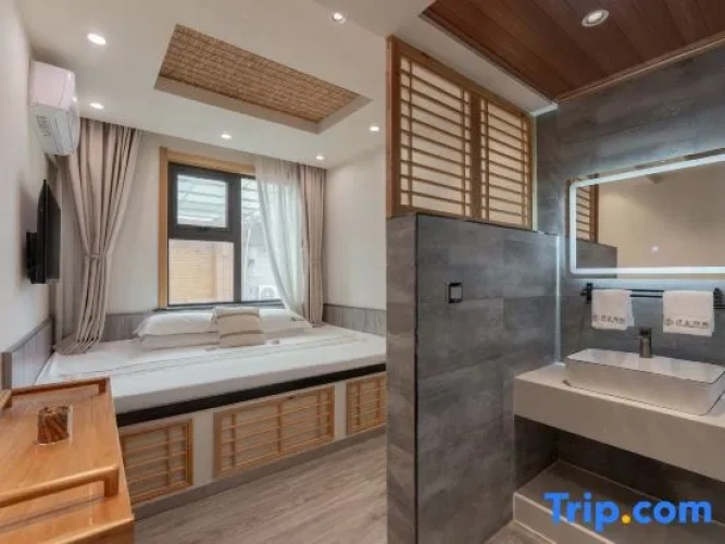 Comfort room