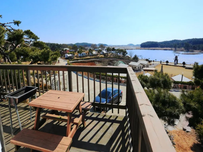 Taean Buck gwa Baetnaru Pension