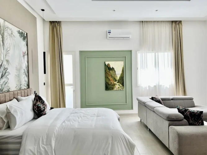 Deluxe Apartment