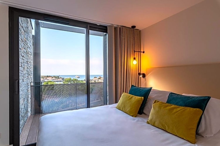Deluxe Suite with sea view
