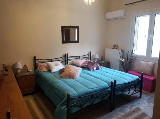 Angela Hilltop Apt 1