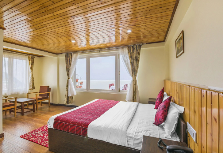 Oyo 4305 Yang's Inn