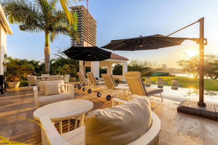 Deluxe Villa