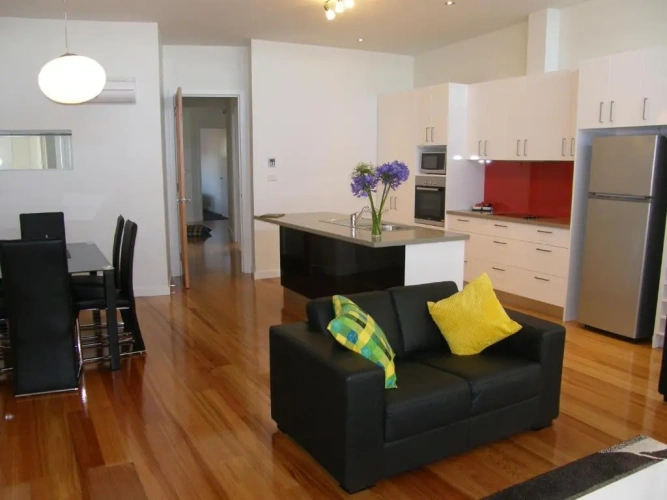2 Bedrooms Luxury Apartment with balcony and with view