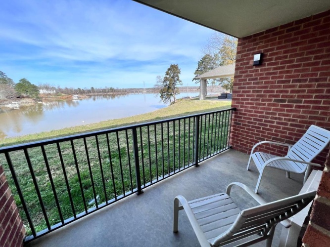 Standard Double room with balcony and with lake view