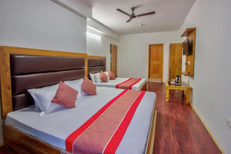 Hotel beas river retreat