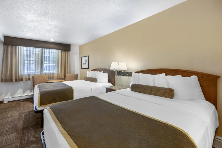 2 Bedrooms Double Suite