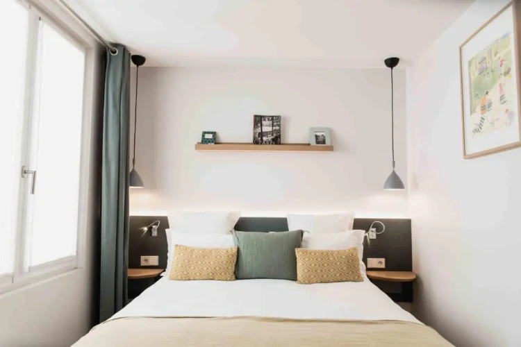 Standard Double room with view
