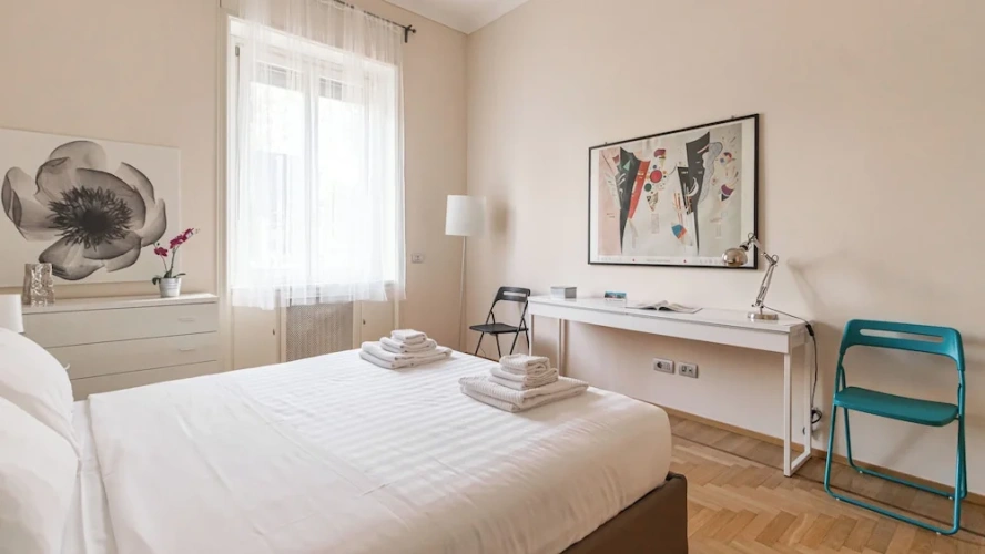 2 Bedrooms Apartment