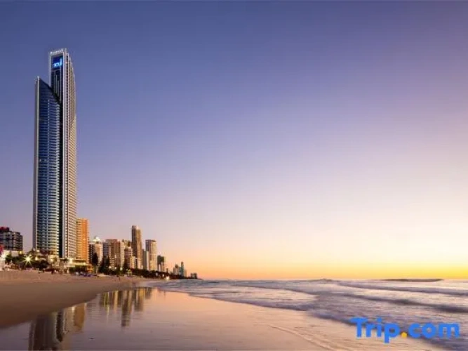 2 Bedrooms Apartment beachfront