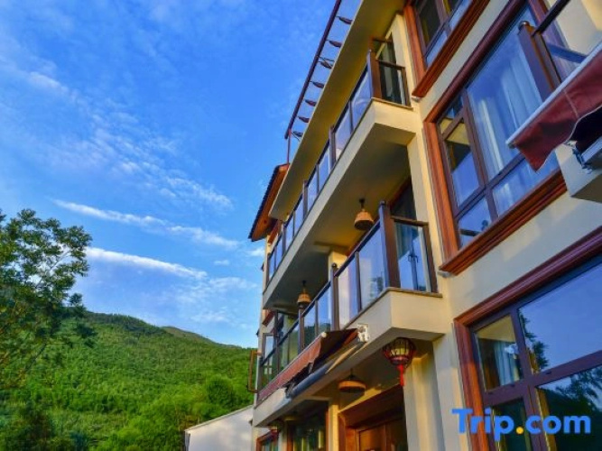 Shi Guang  Villa