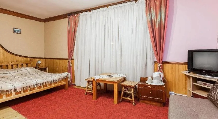 Vatra Hotel