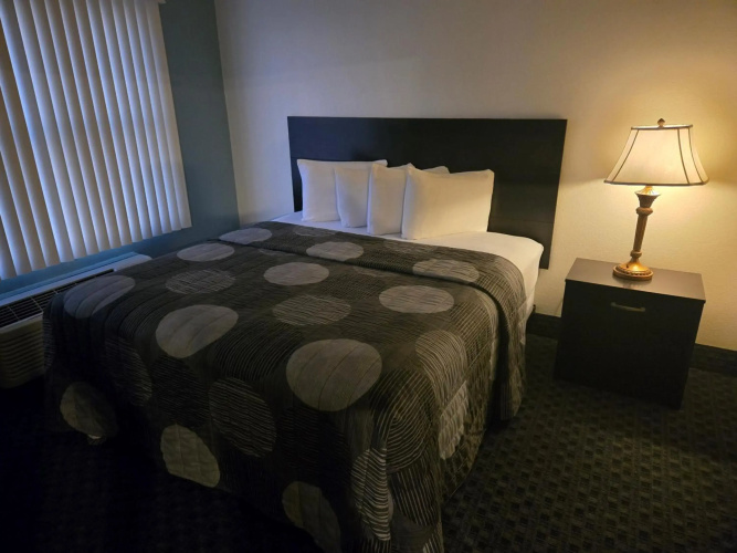 Allure Suites